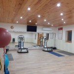 Üzlethelyiség lakással eladó