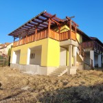 Felsőtárkány  egyik legszebb helyén  panorámás  új  családi ház  eladó. 116 M