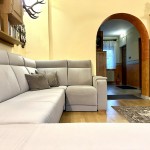 Vásárolj 29 éves, sokszobás családi házat 3 lakórésszel és kemencével Győr-Ménfőcsanakon!