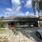 Kömlőd központjában üzlethelység eladó