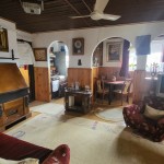 Egri vár  hátsó bejáratánál  nagy ingatlan  üzleti lehetőséggel is eladó.